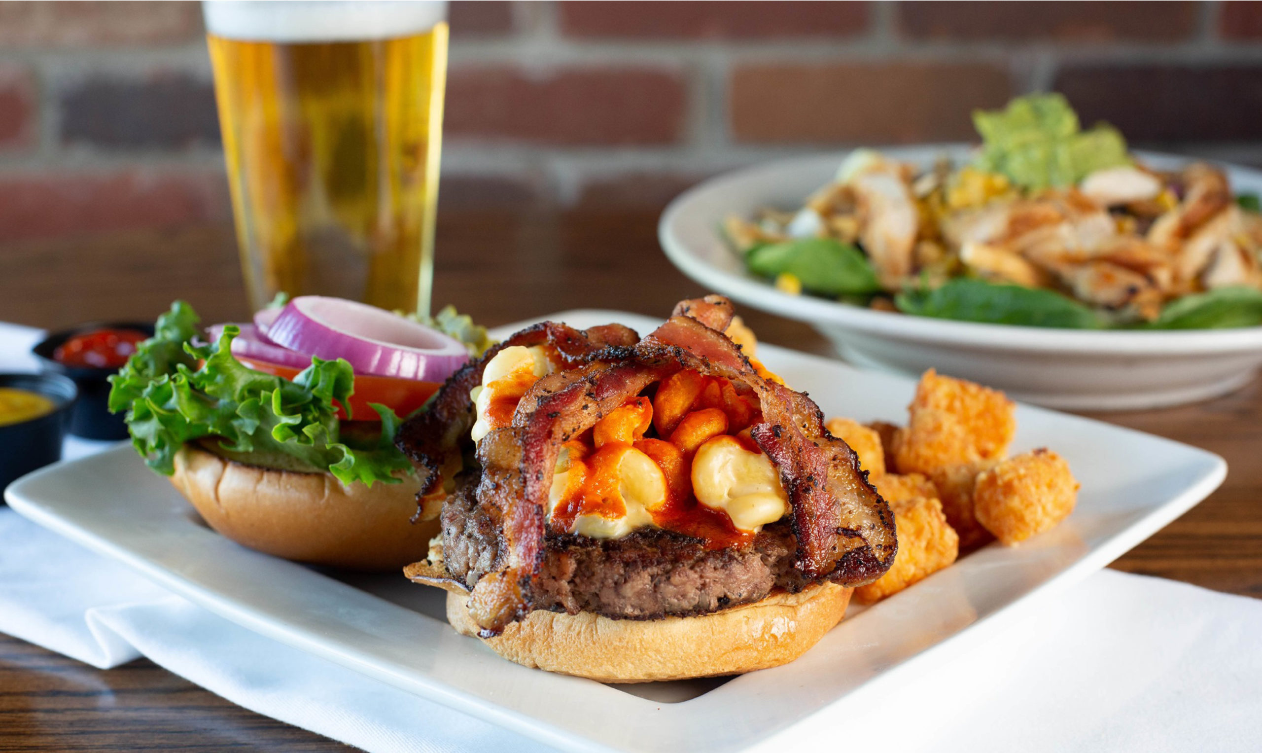 Tanner's Bar & Grill