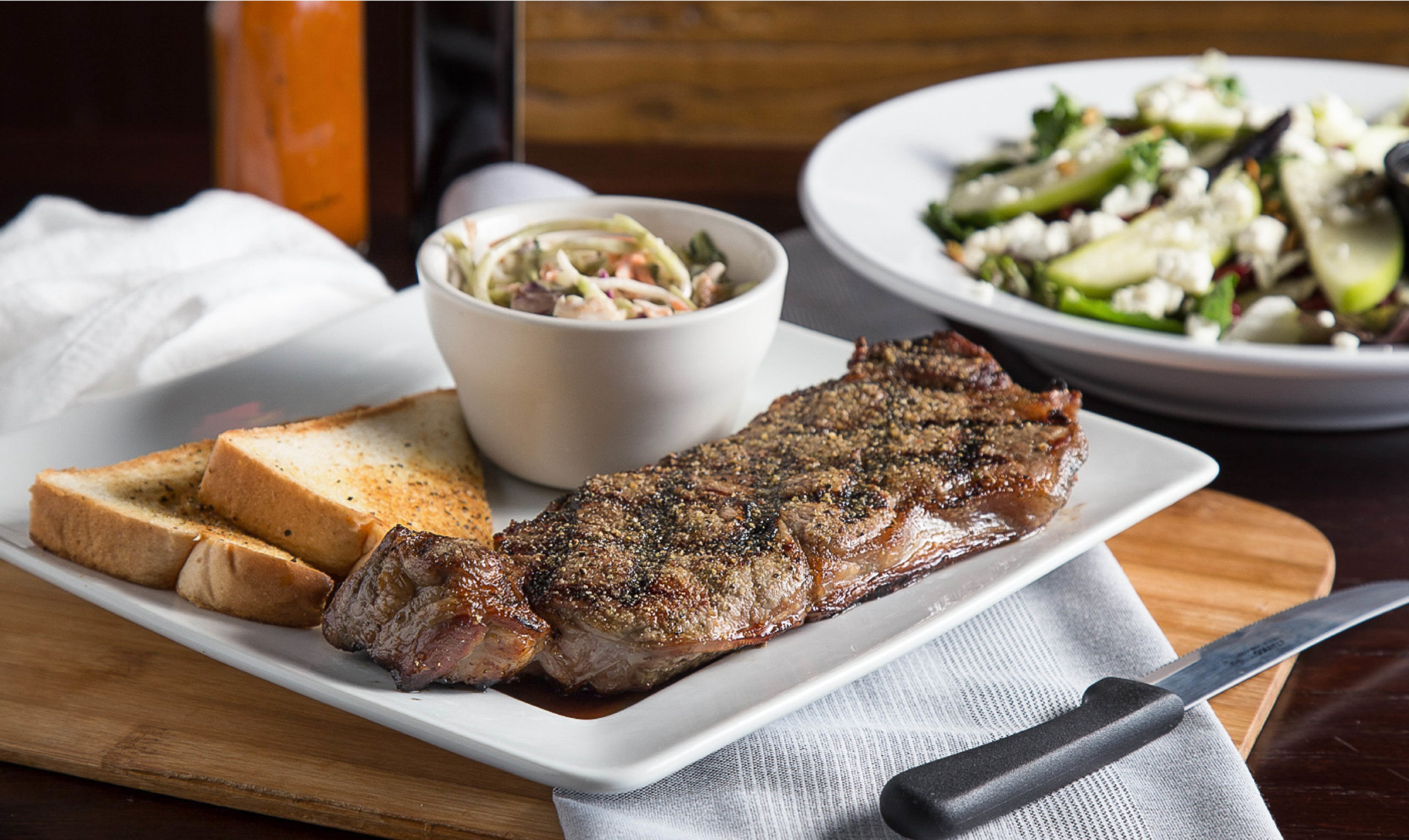 Tanner's Bar & Grill